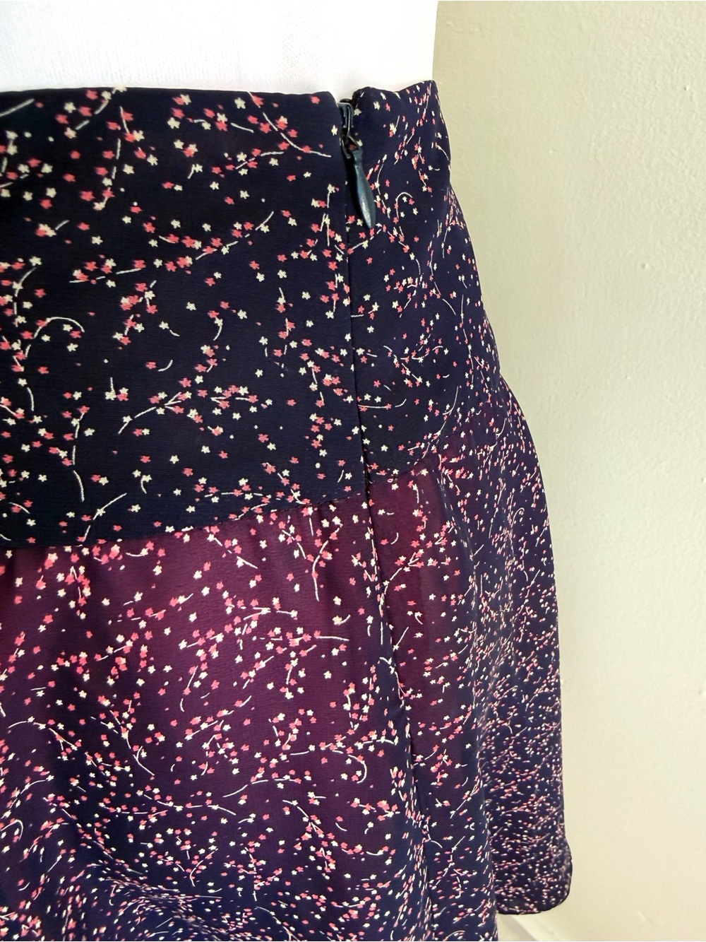 GIORGIO ARMANI COLLEZIONI PURPLE PINK FLORAL PRINT HIGH WAISTED MIDI SKIRT - Picture 4 of 7